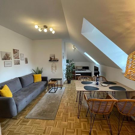 Bullsliving Seeapartment 5 Velden am Wörthersee Kültér fotó